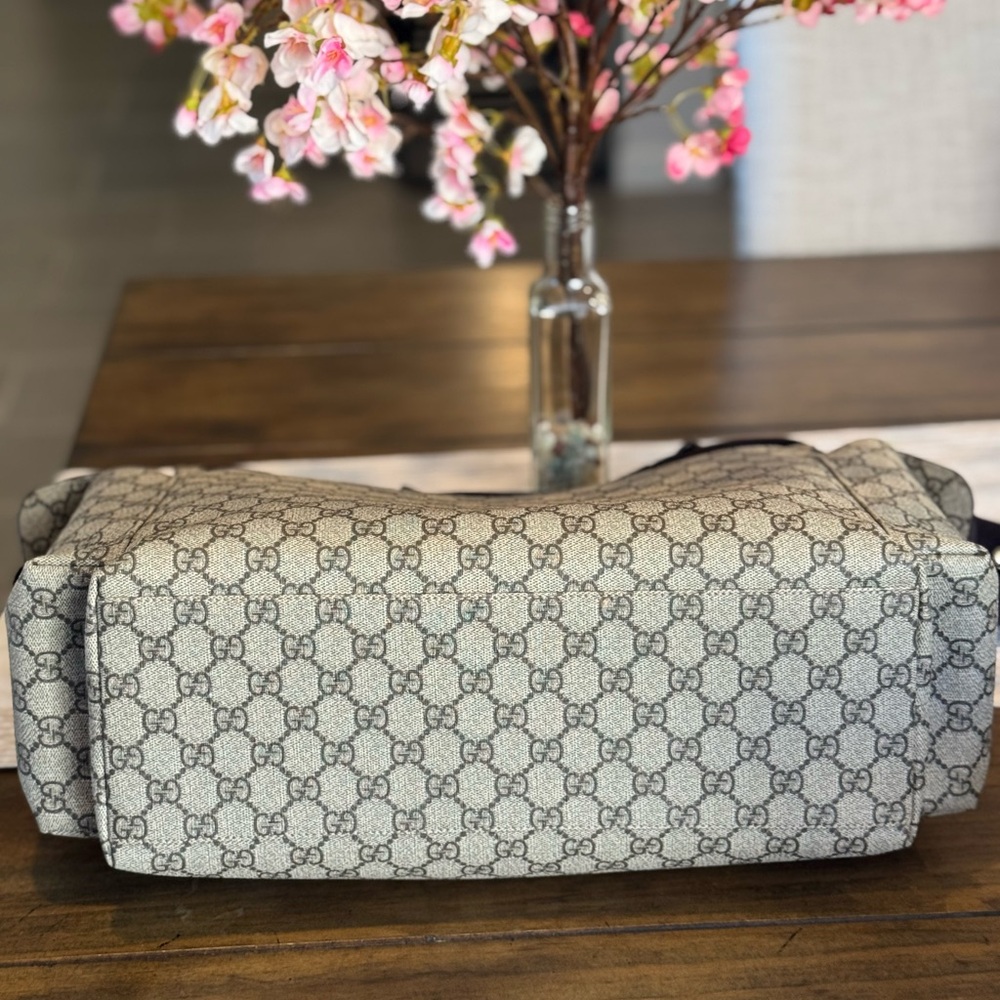 Gucci Monogram Messenger Bag/Diaper Bag - Picture 8 of 8